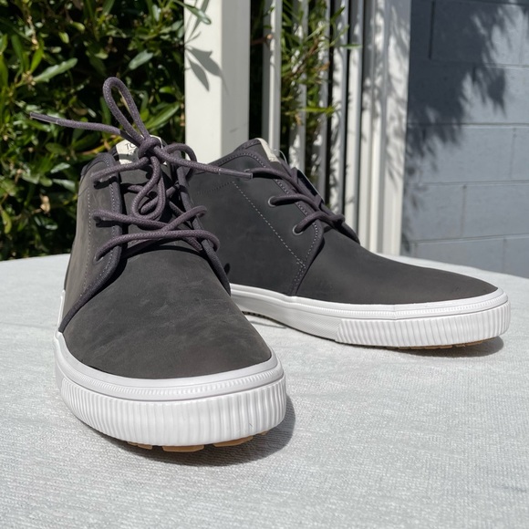 TOMS Carlo Mid Terrain Grey Water Resistant Sneaker - Picture 1 of 6